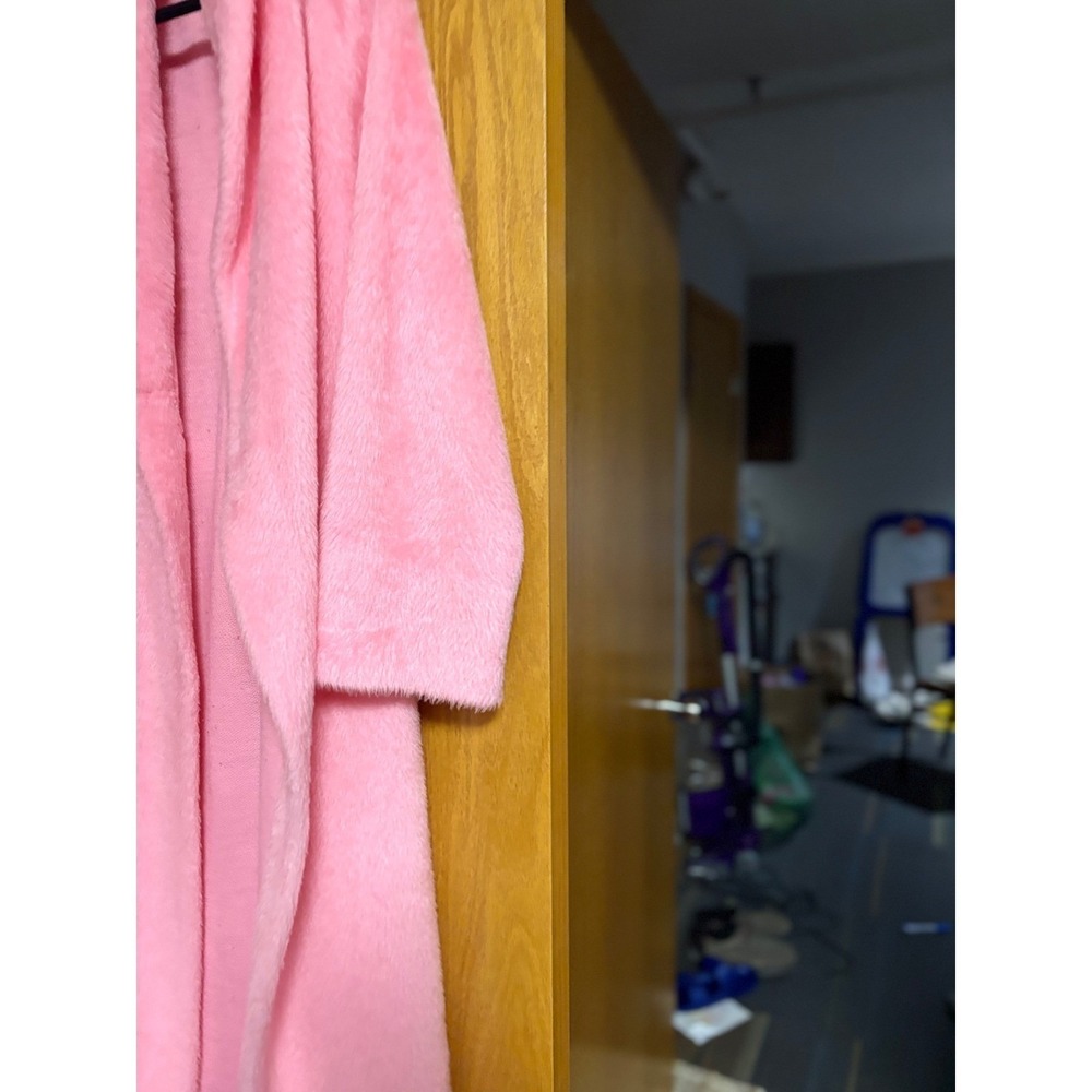 Vintage HomeWear Sears Pink Fuzzy  Long Robe Cozy Lounge Wear Soft - Picture 6 of 8
